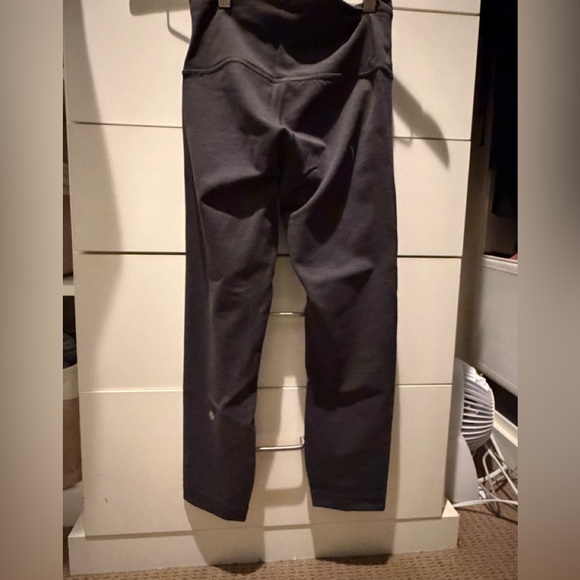lululemon athletica Wunder Train Cropped Pants 23” Heathered Graphite Grey - Picture 4 of 4